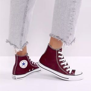 ❗️SOLD❗️Maroon Hightop Converse